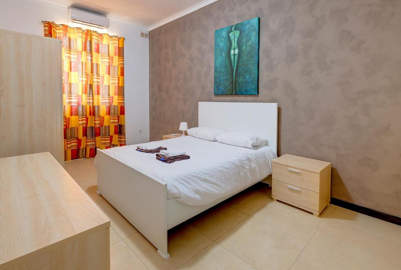 Modern 2 Bedroom Maisonette In Central Sliema Exteriér fotografie